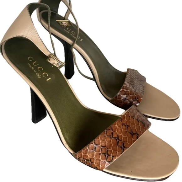 Vintage Gucci Sandal with embossed snake skin strap Size 8 - Picture 1 of 6